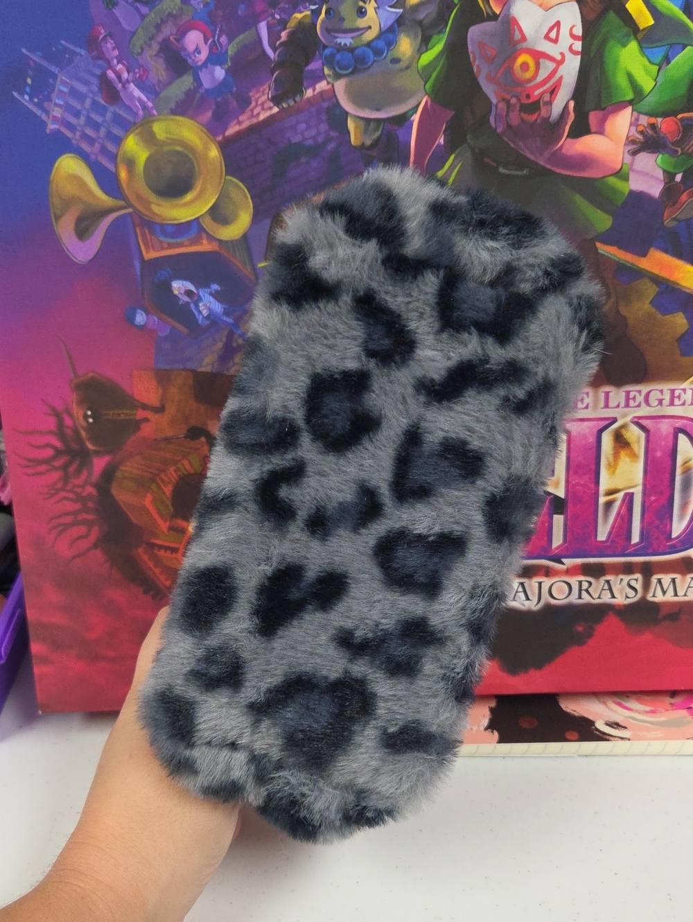 Faux Fur Leopard Print Kids Phone Pocket - Gray